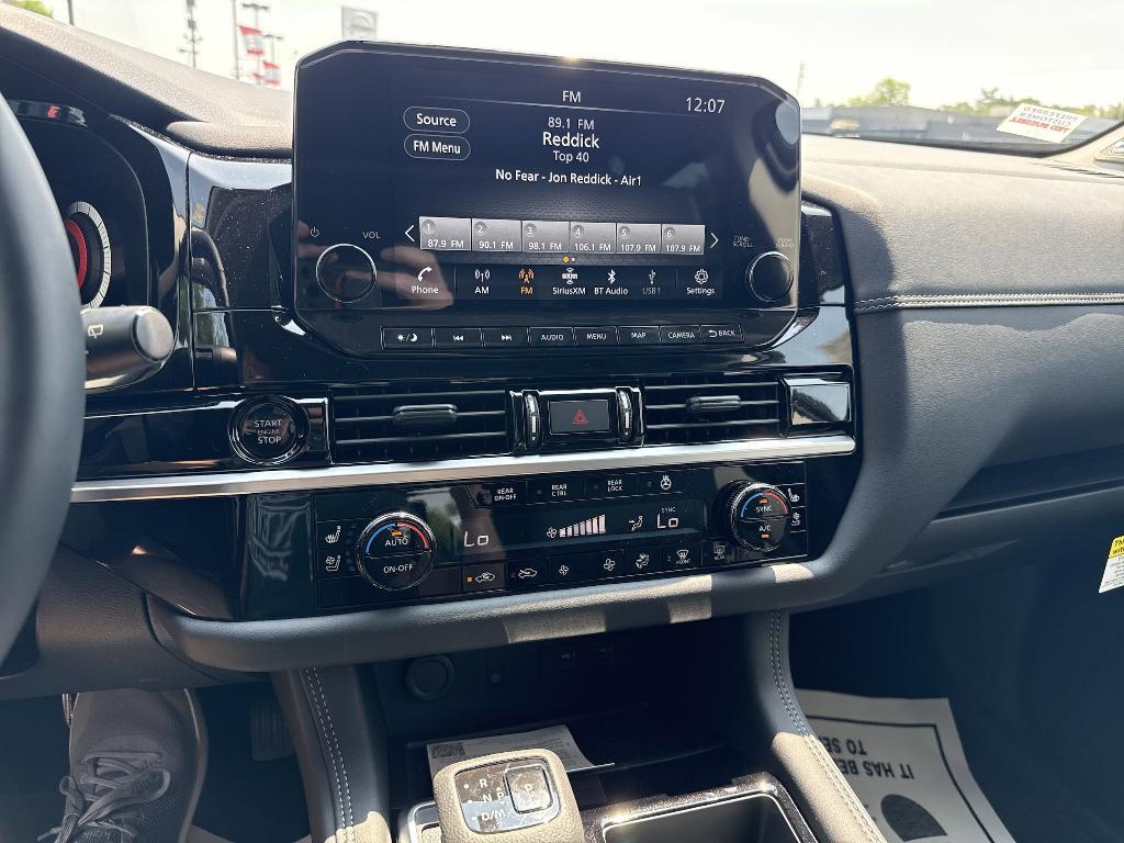 new 2025 Nissan Pathfinder car, priced at $50,168
