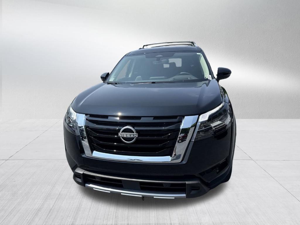 new 2025 Nissan Pathfinder car, priced at $50,168