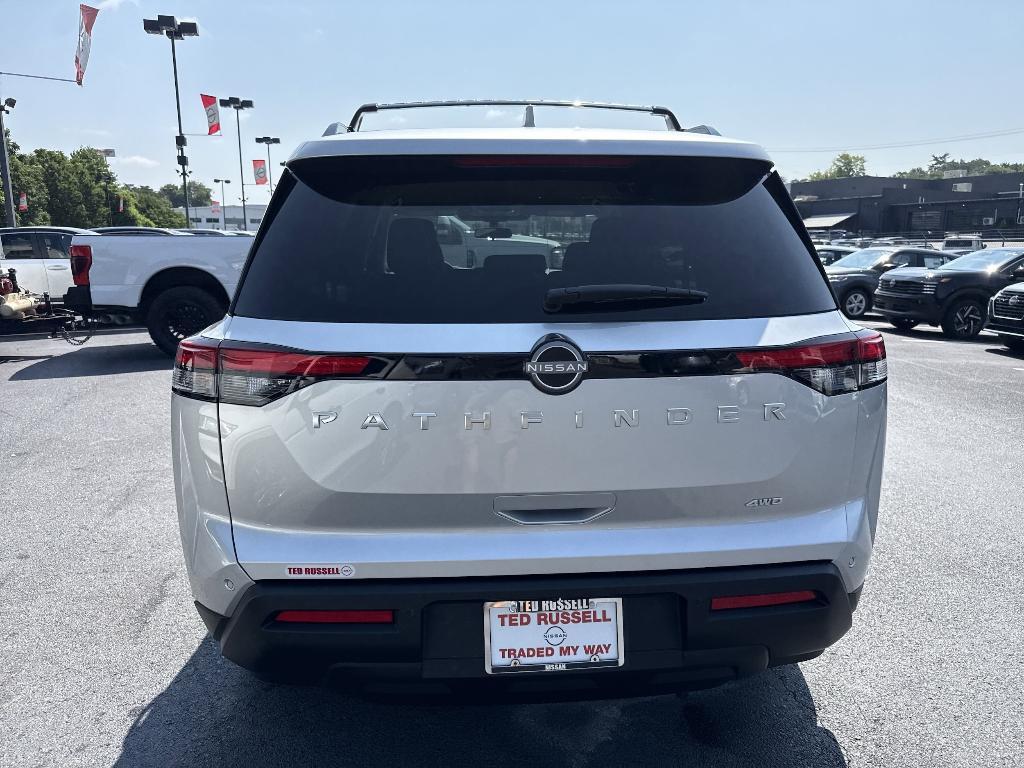 new 2025 Nissan Pathfinder car, priced at $41,185