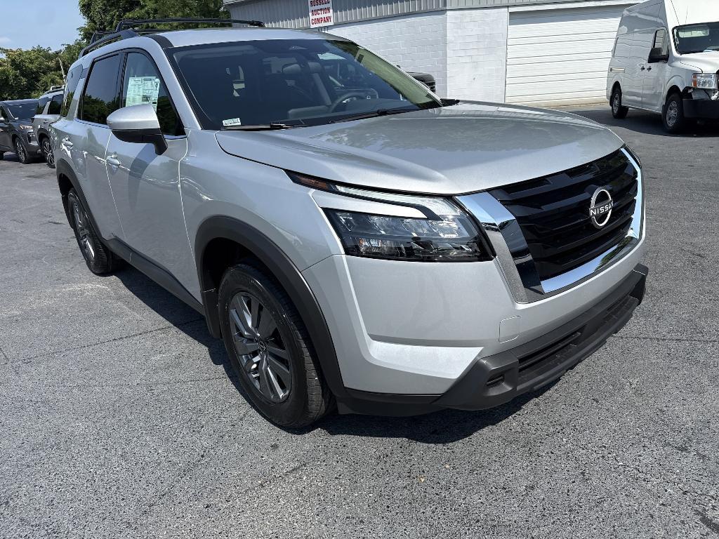 new 2025 Nissan Pathfinder car, priced at $41,185