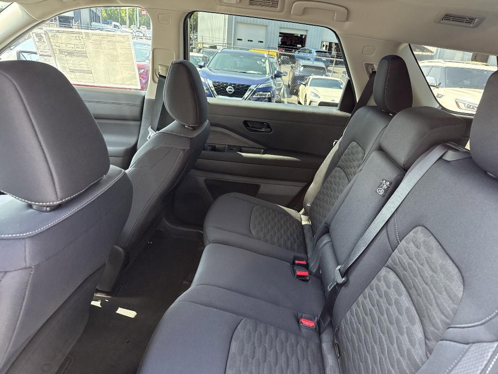 new 2025 Nissan Pathfinder car, priced at $41,185