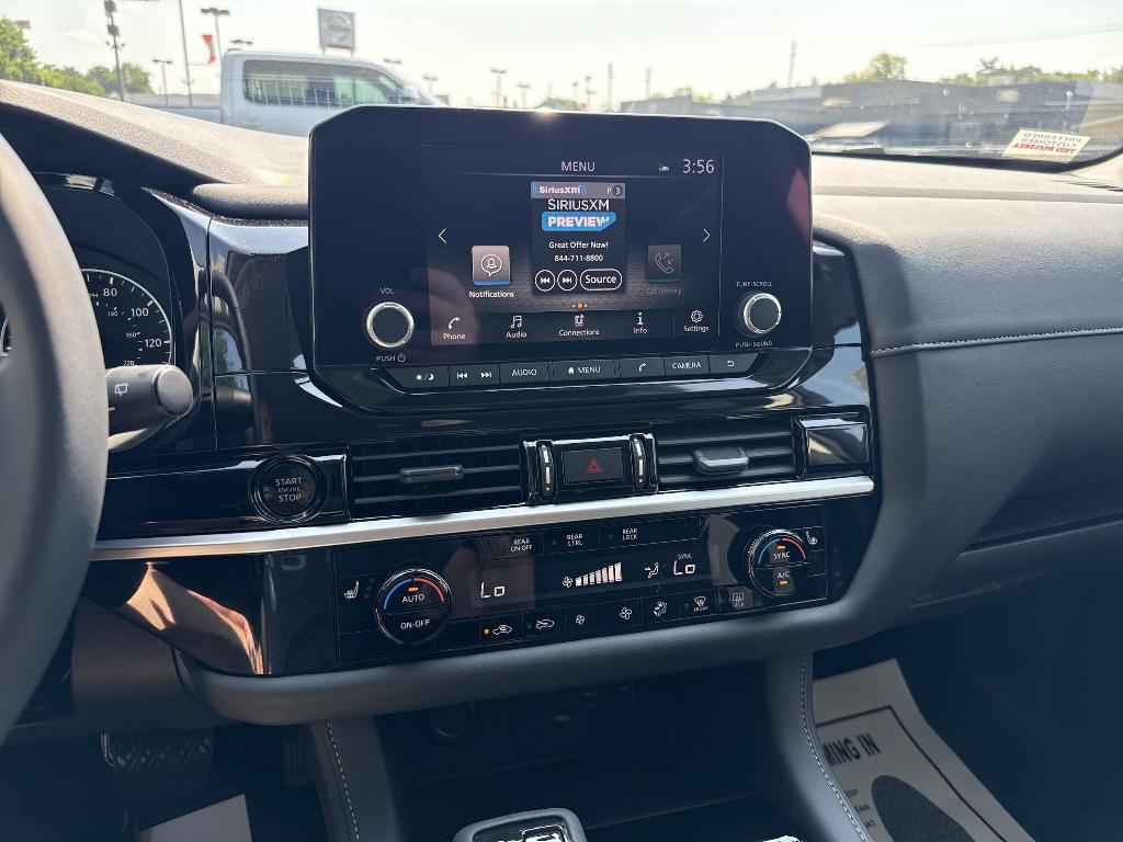new 2025 Nissan Pathfinder car, priced at $41,185