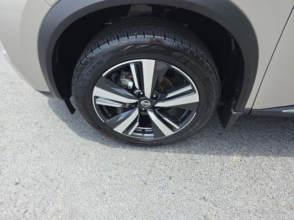 used 2021 Nissan Rogue car, priced at $28,988