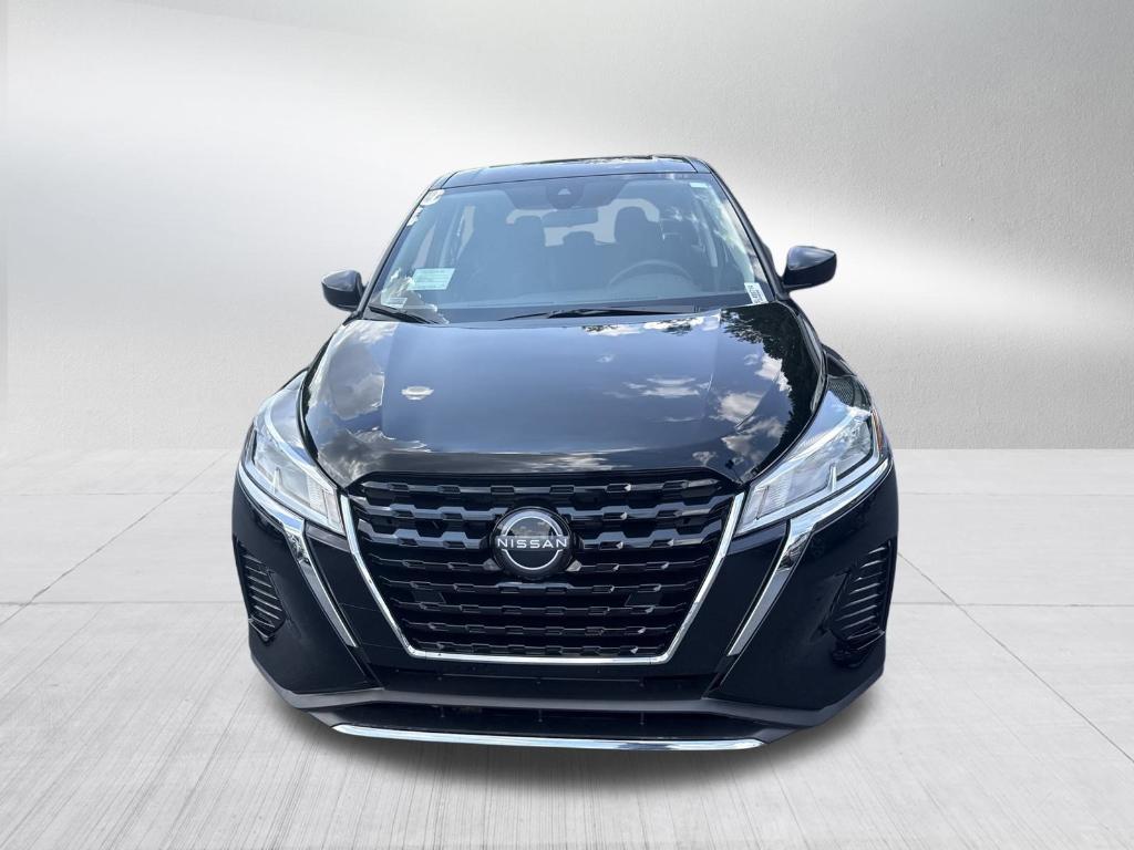 new 2025 Nissan Kicks Play car, priced at $22,935