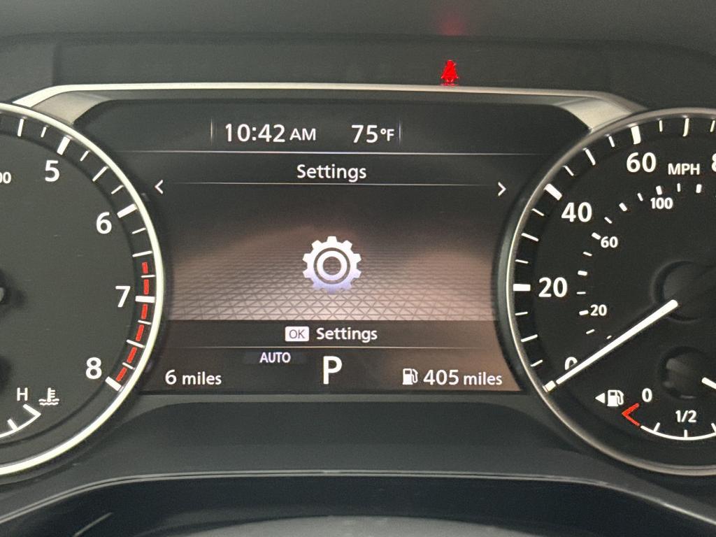 new 2025 Nissan Pathfinder car, priced at $43,339