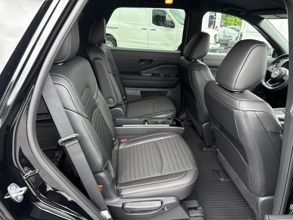 new 2025 Nissan Pathfinder car, priced at $43,339