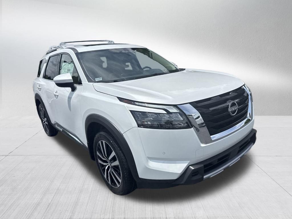 new 2025 Nissan Pathfinder car, priced at $48,223