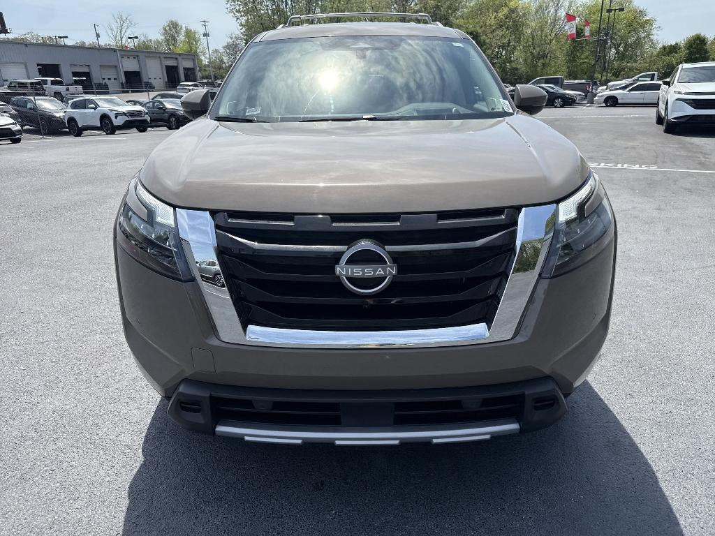 new 2025 Nissan Pathfinder car, priced at $51,629