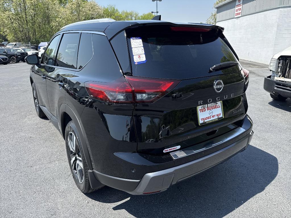 new 2025 Nissan Rogue car, priced at $39,527