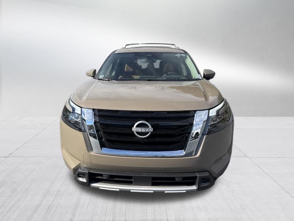 new 2025 Nissan Pathfinder car, priced at $49,600