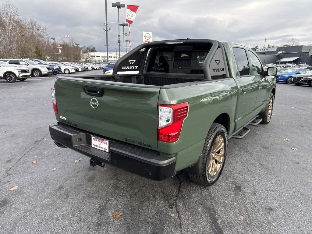 new 2024 Nissan Titan car