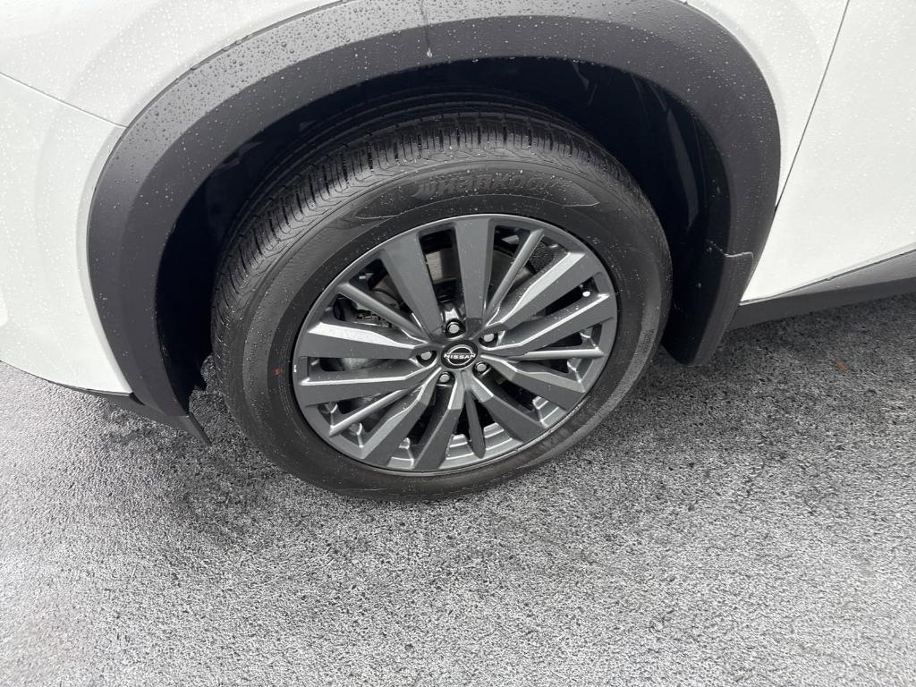 new 2025 Nissan Pathfinder car, priced at $47,287