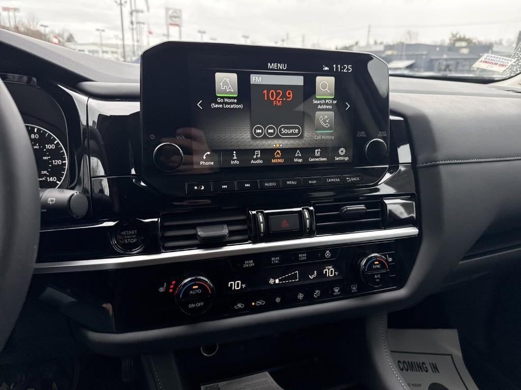 new 2025 Nissan Pathfinder car, priced at $47,287