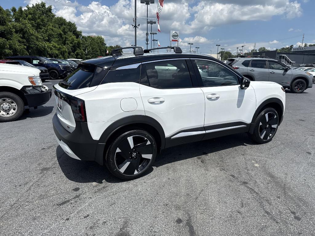 new 2025 Nissan Kicks car, priced at $28,173