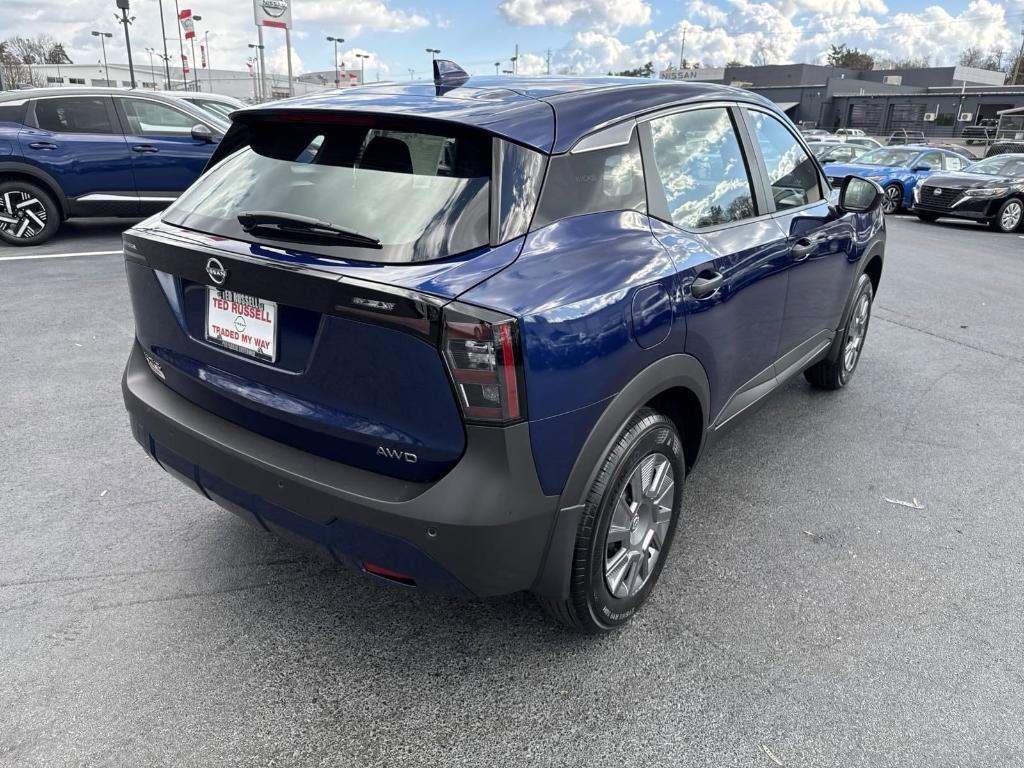 new 2025 Nissan Kicks car, priced at $23,748