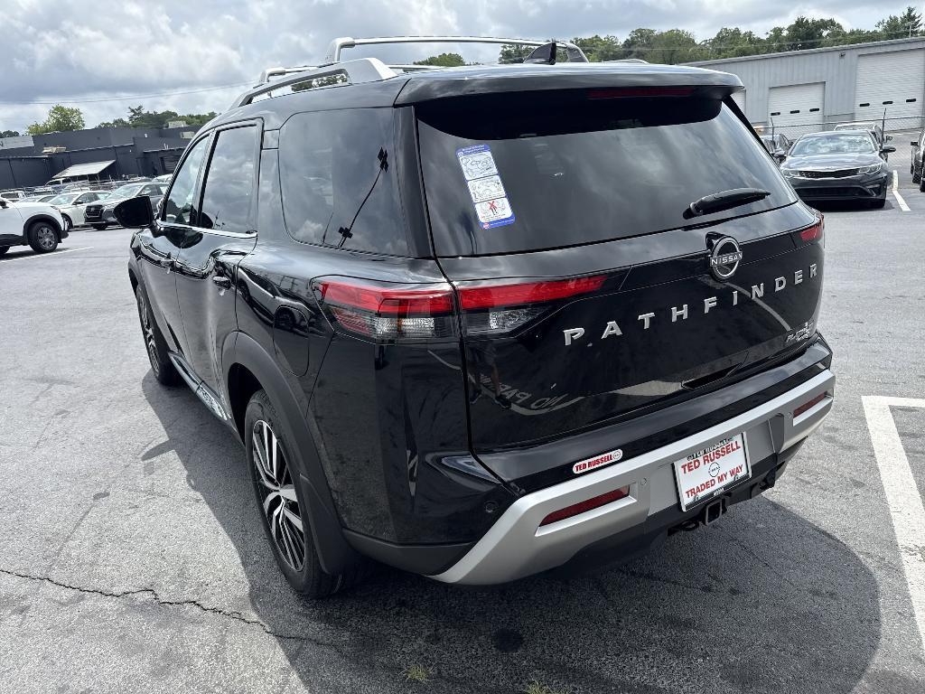new 2025 Nissan Pathfinder car, priced at $50,168
