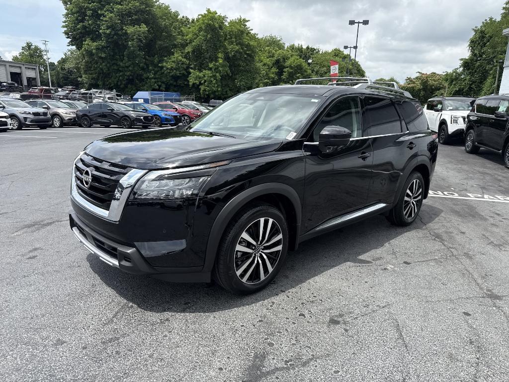 new 2025 Nissan Pathfinder car, priced at $50,168