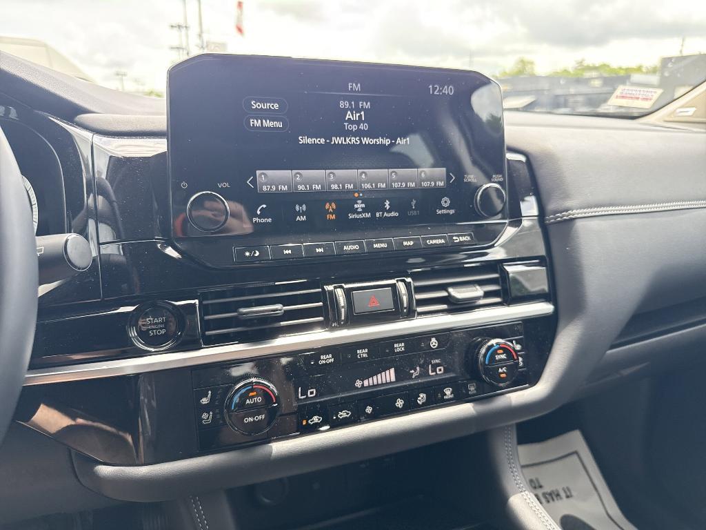 new 2025 Nissan Pathfinder car, priced at $50,168