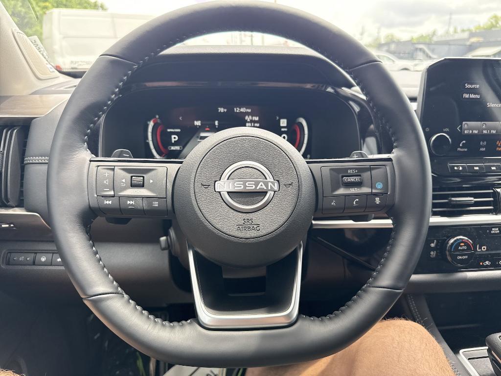 new 2025 Nissan Pathfinder car, priced at $50,168