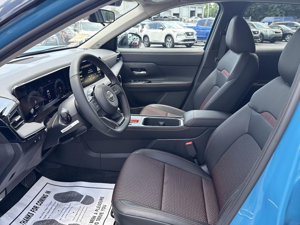 new 2025 Nissan Kicks car, priced at $28,173