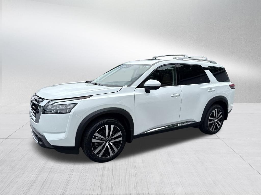 new 2025 Nissan Pathfinder car, priced at $50,566