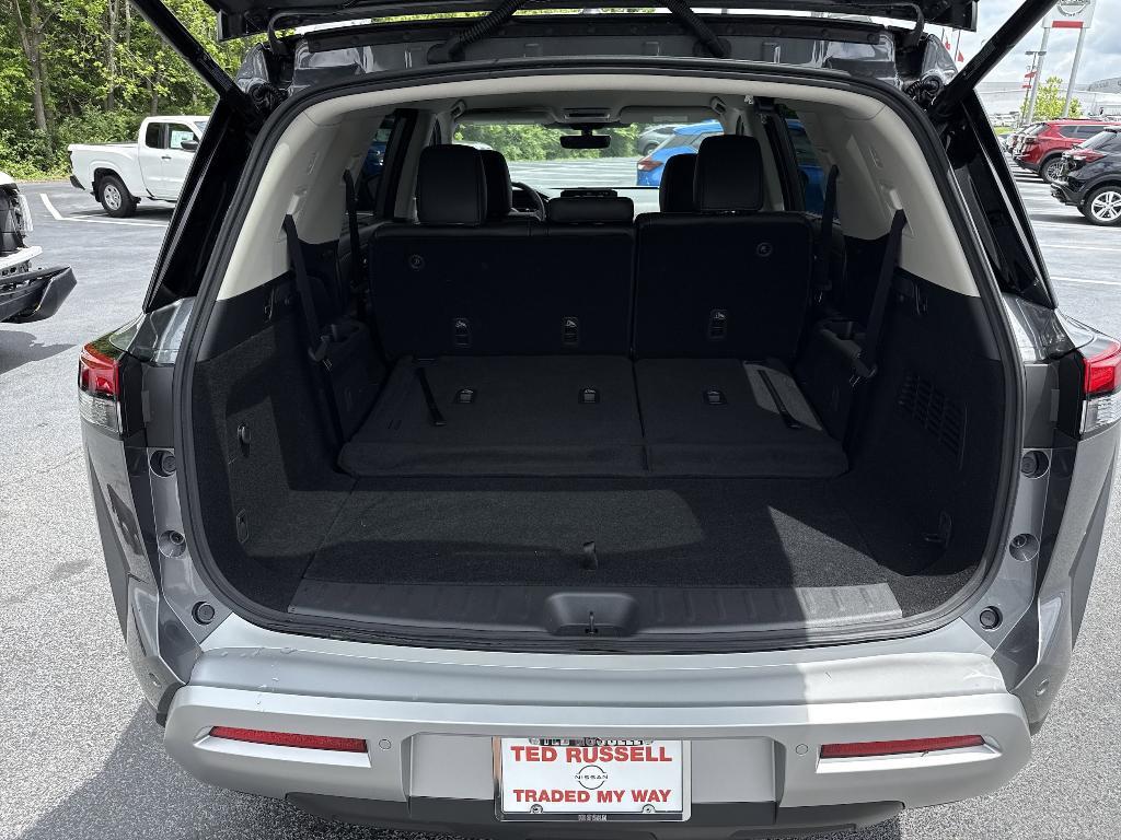 new 2025 Nissan Pathfinder car, priced at $42,834