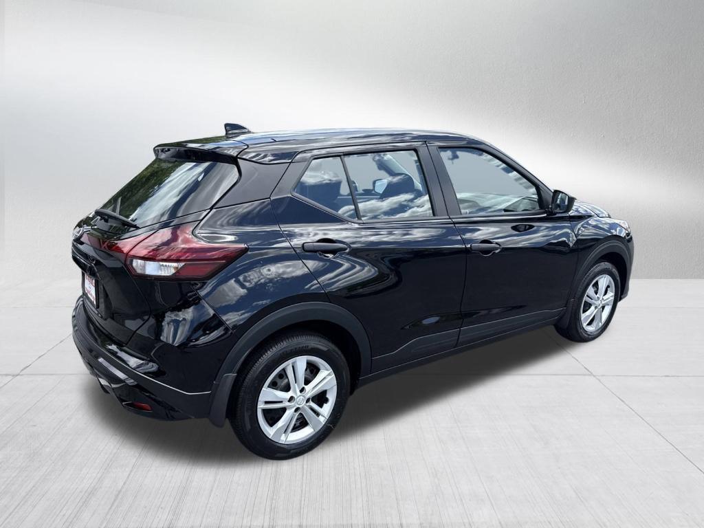 new 2025 Nissan Kicks Play car, priced at $22,858