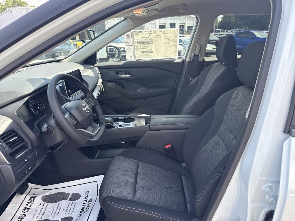 new 2025 Nissan Rogue car, priced at $30,652