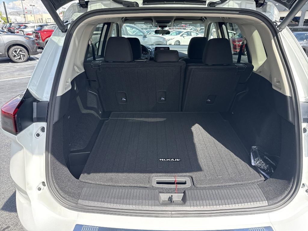 new 2025 Nissan Rogue car, priced at $30,652