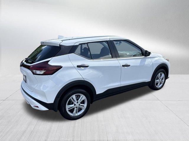new 2025 Nissan Kicks Play car, priced at $22,858
