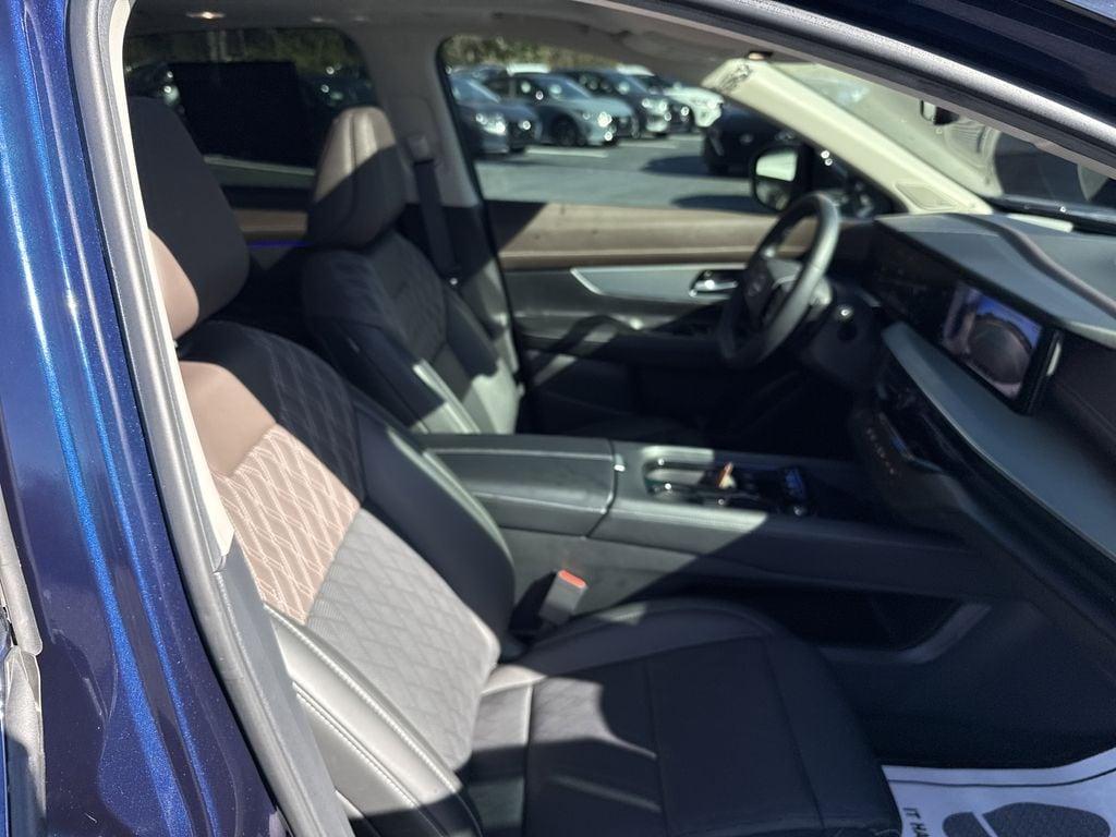 used 2025 Nissan Murano car, priced at $43,988