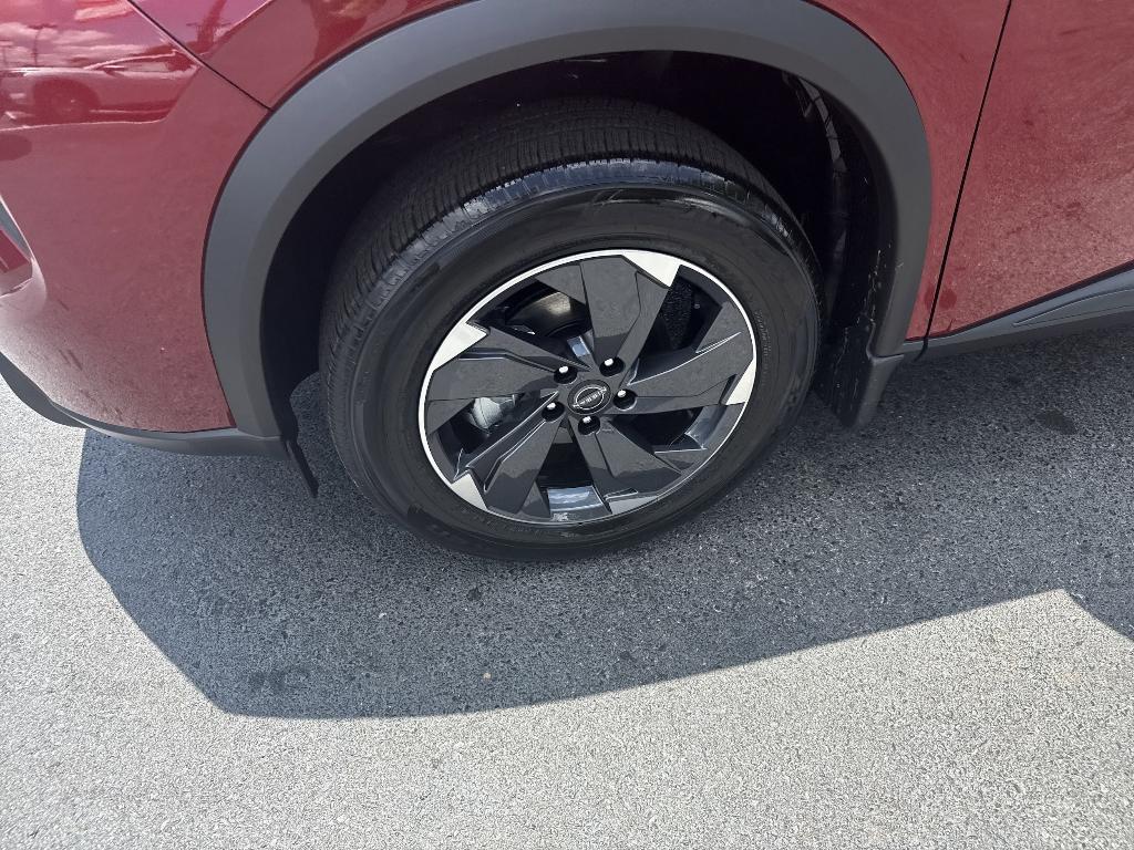 new 2025 Nissan Rogue car, priced at $32,817