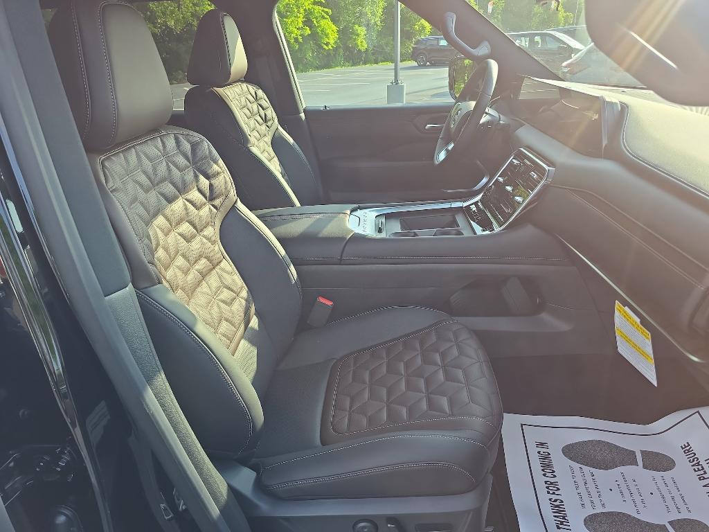 new 2025 Nissan Armada car, priced at $72,481