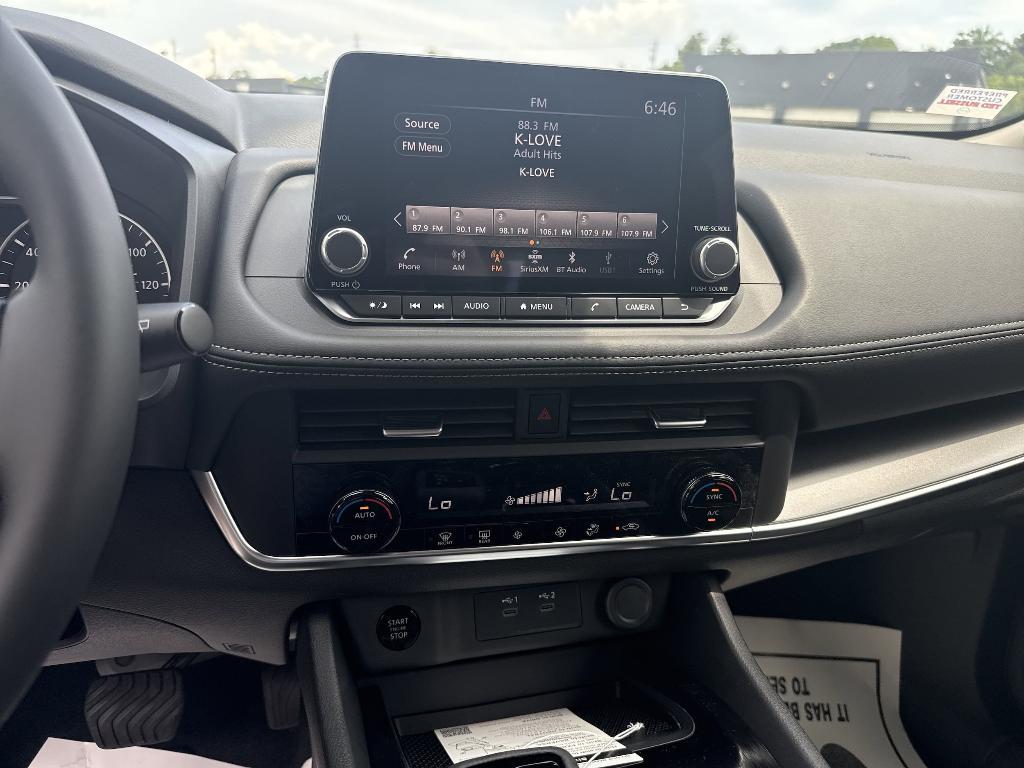 new 2025 Nissan Rogue car, priced at $30,254