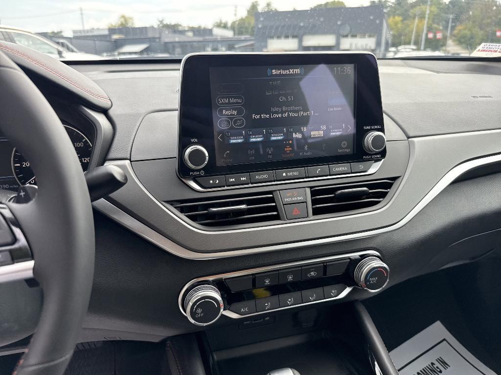 new 2025 Nissan Altima car, priced at $28,084