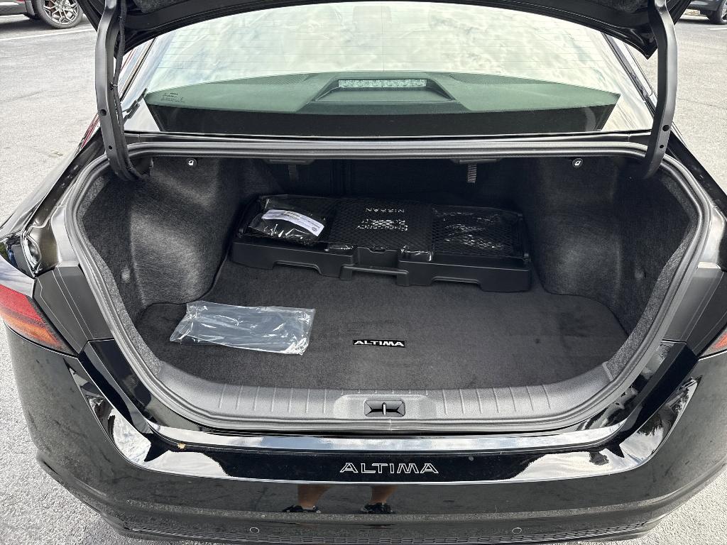 new 2025 Nissan Altima car, priced at $28,084