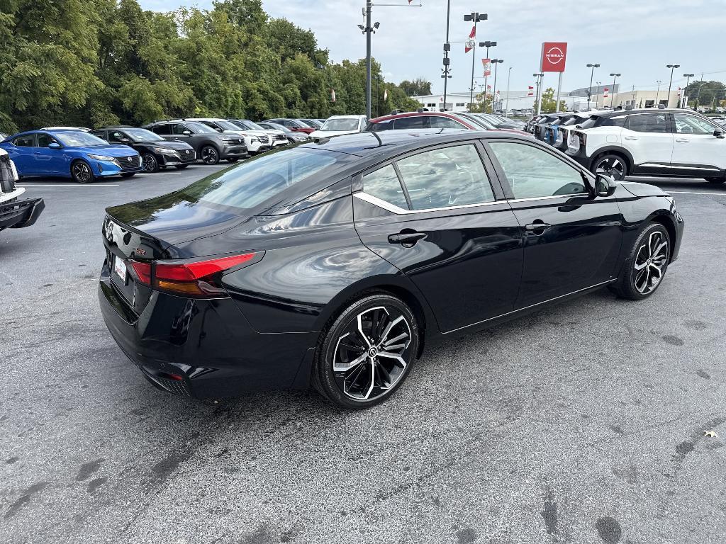 new 2025 Nissan Altima car, priced at $28,084