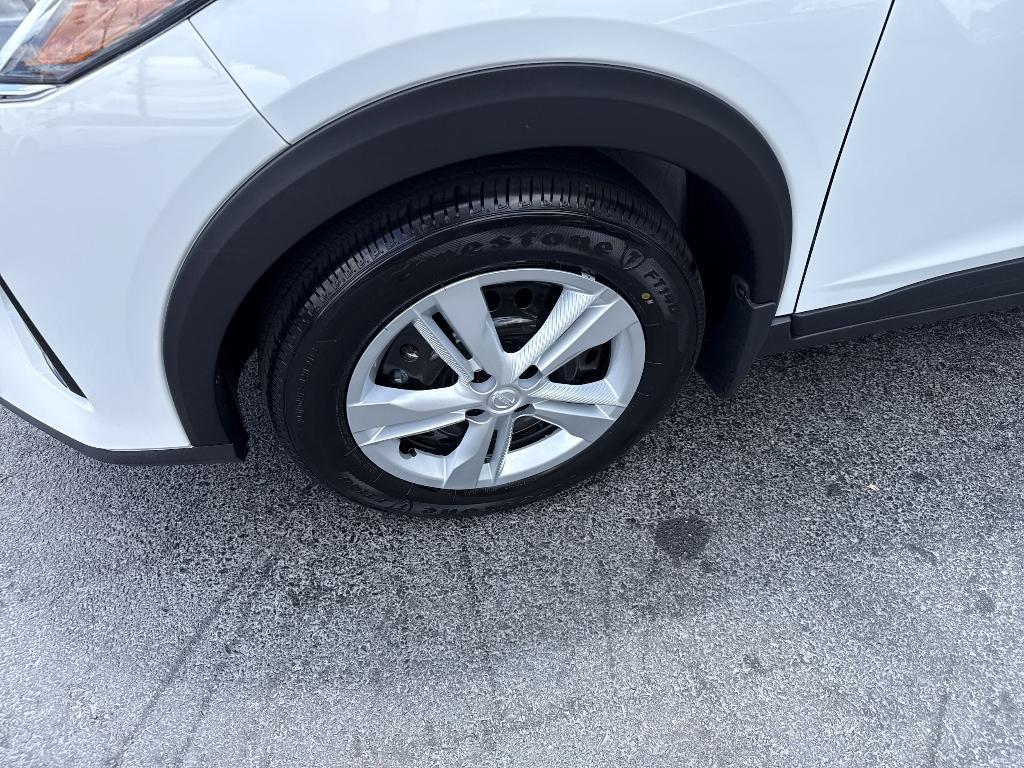 new 2025 Nissan Kicks Play car, priced at $22,935