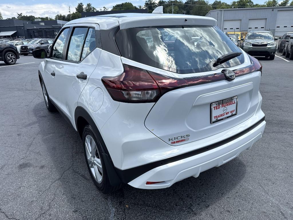 new 2025 Nissan Kicks Play car, priced at $22,935