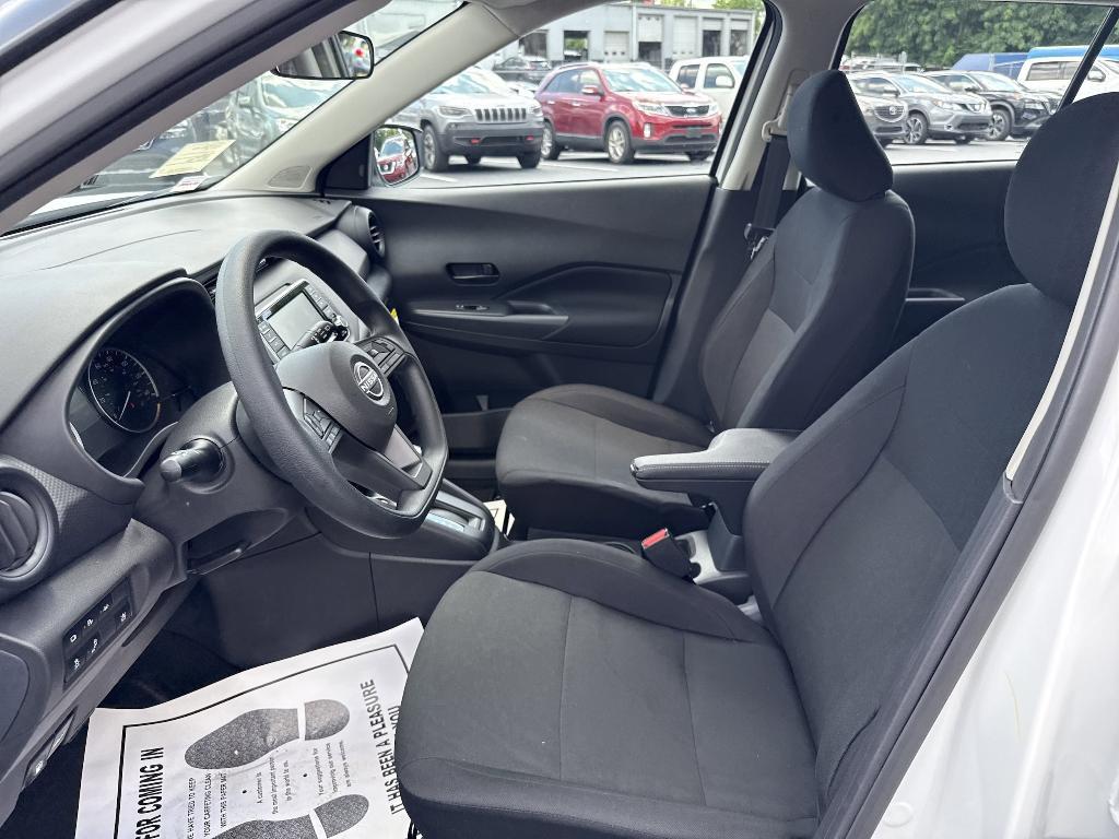 new 2025 Nissan Kicks Play car, priced at $22,935