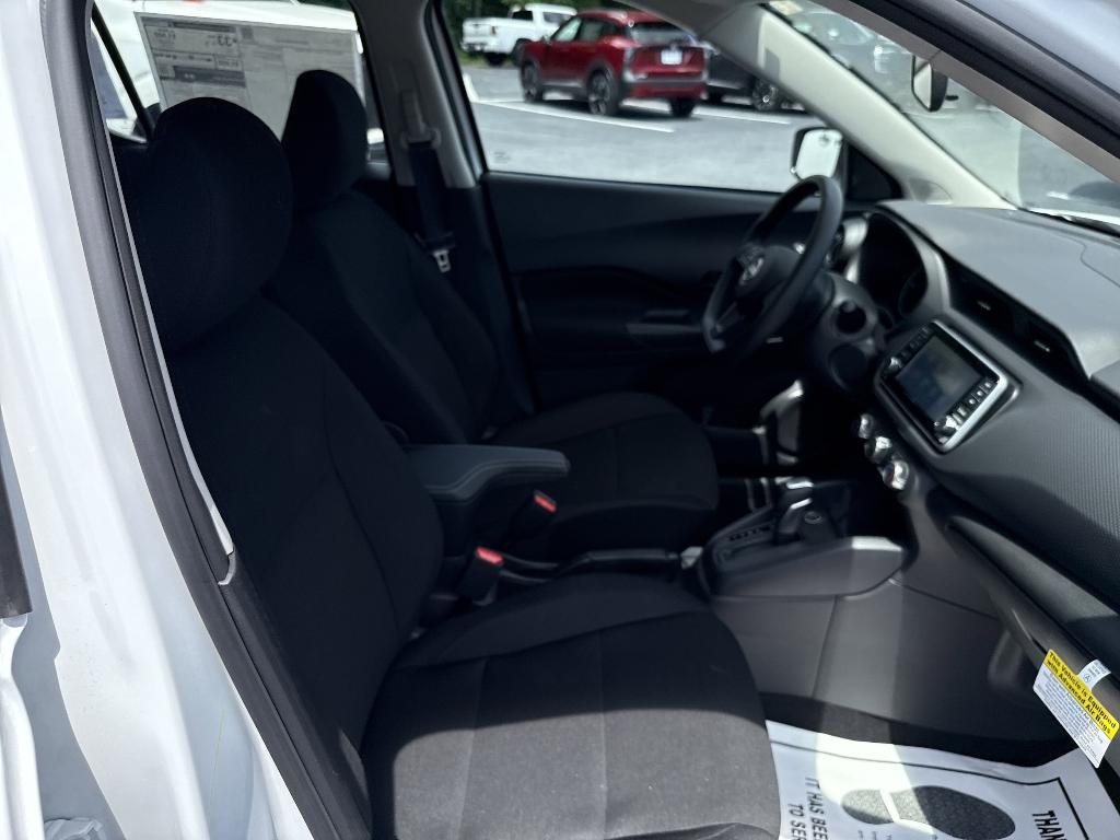 new 2025 Nissan Kicks Play car, priced at $22,935