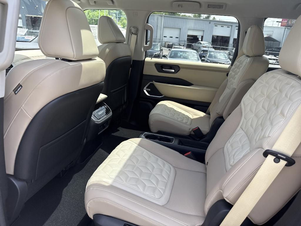 new 2025 Nissan Armada car, priced at $74,808