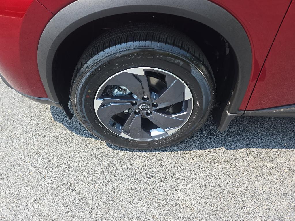 new 2025 Nissan Rogue car, priced at $32,422
