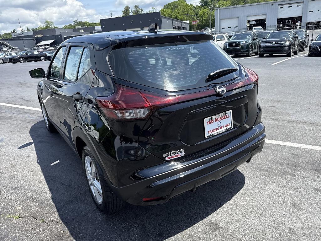 new 2025 Nissan Kicks Play car, priced at $22,636