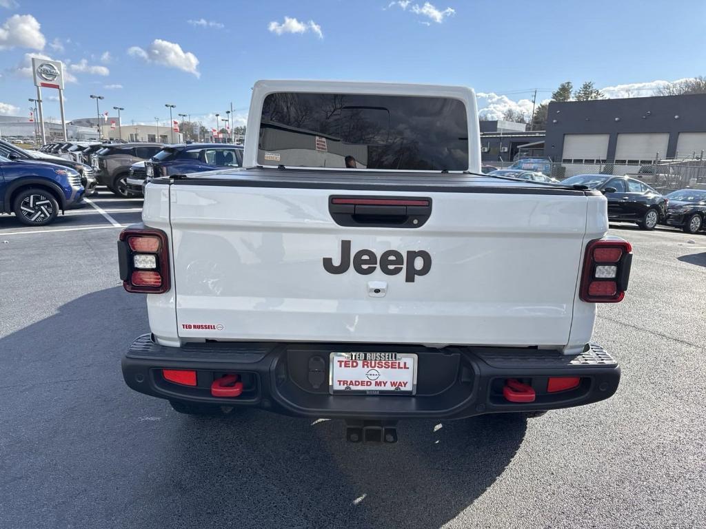 used 2021 Jeep Gladiator car, priced at $40,888