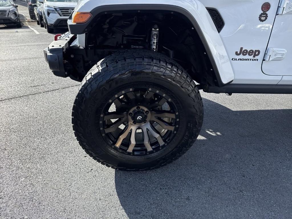 used 2021 Jeep Gladiator car, priced at $40,888