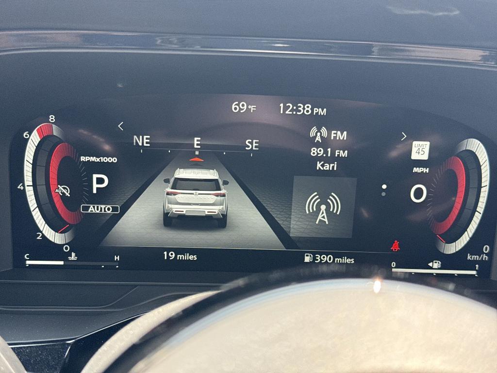 new 2025 Nissan Pathfinder car, priced at $51,053