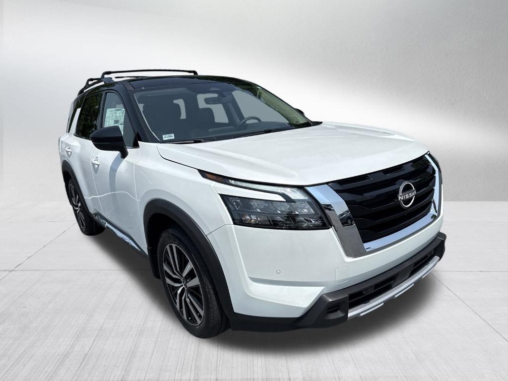 new 2025 Nissan Pathfinder car, priced at $51,053