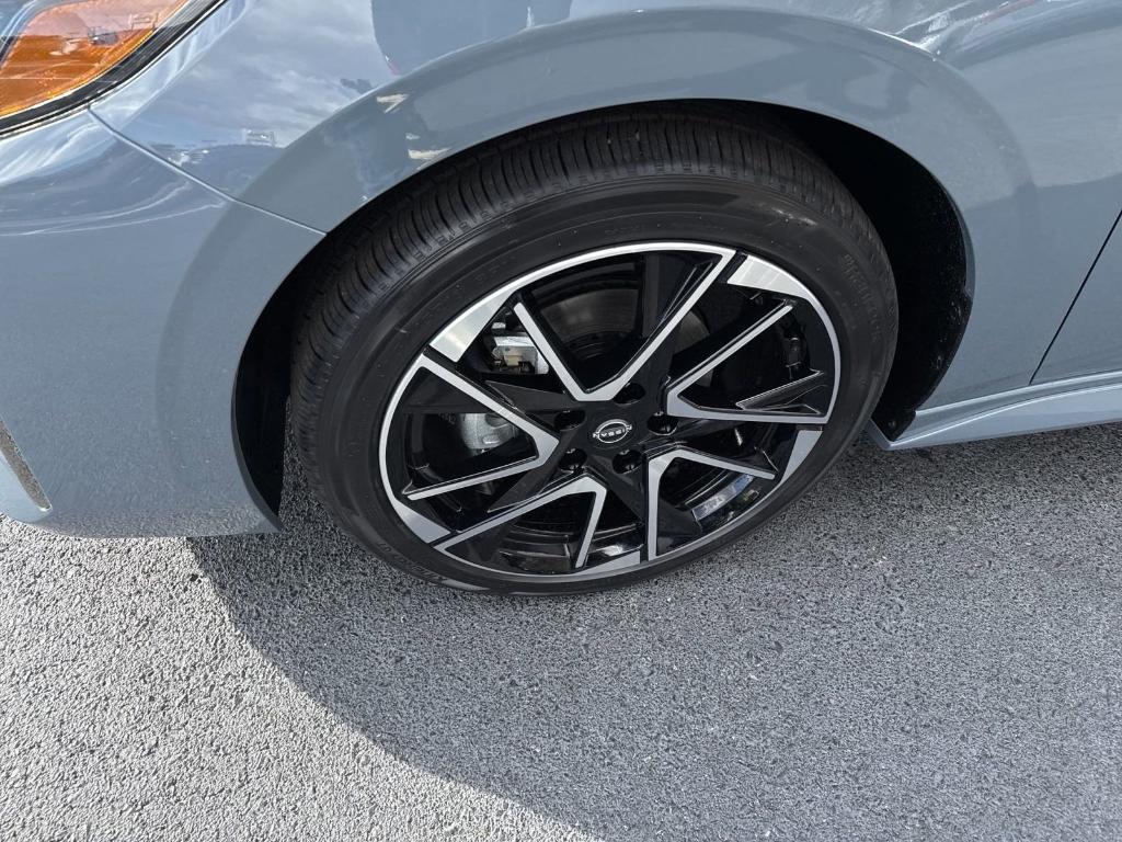 new 2025 Nissan Sentra car, priced at $27,631