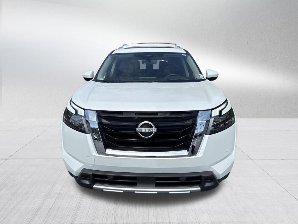 new 2025 Nissan Pathfinder car, priced at $51,629